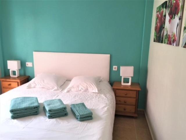 Bahia De Naturist With Heated Pool Appartement